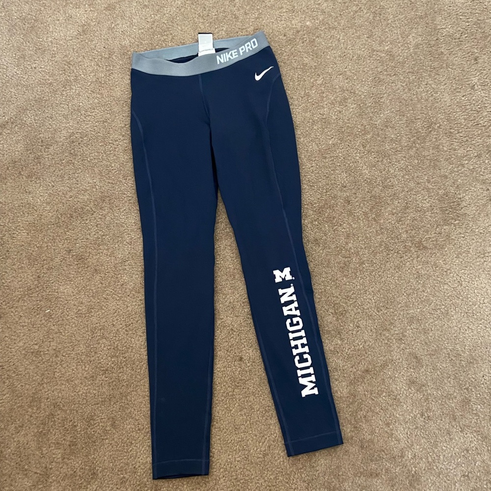 ✨Nike Michigan Leggings in Blue
